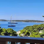 شقة Malisko