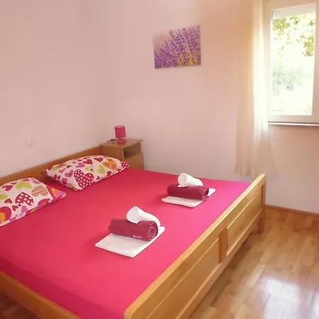 말리스코 아파트 *