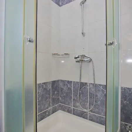 말리스코 * 흐바르